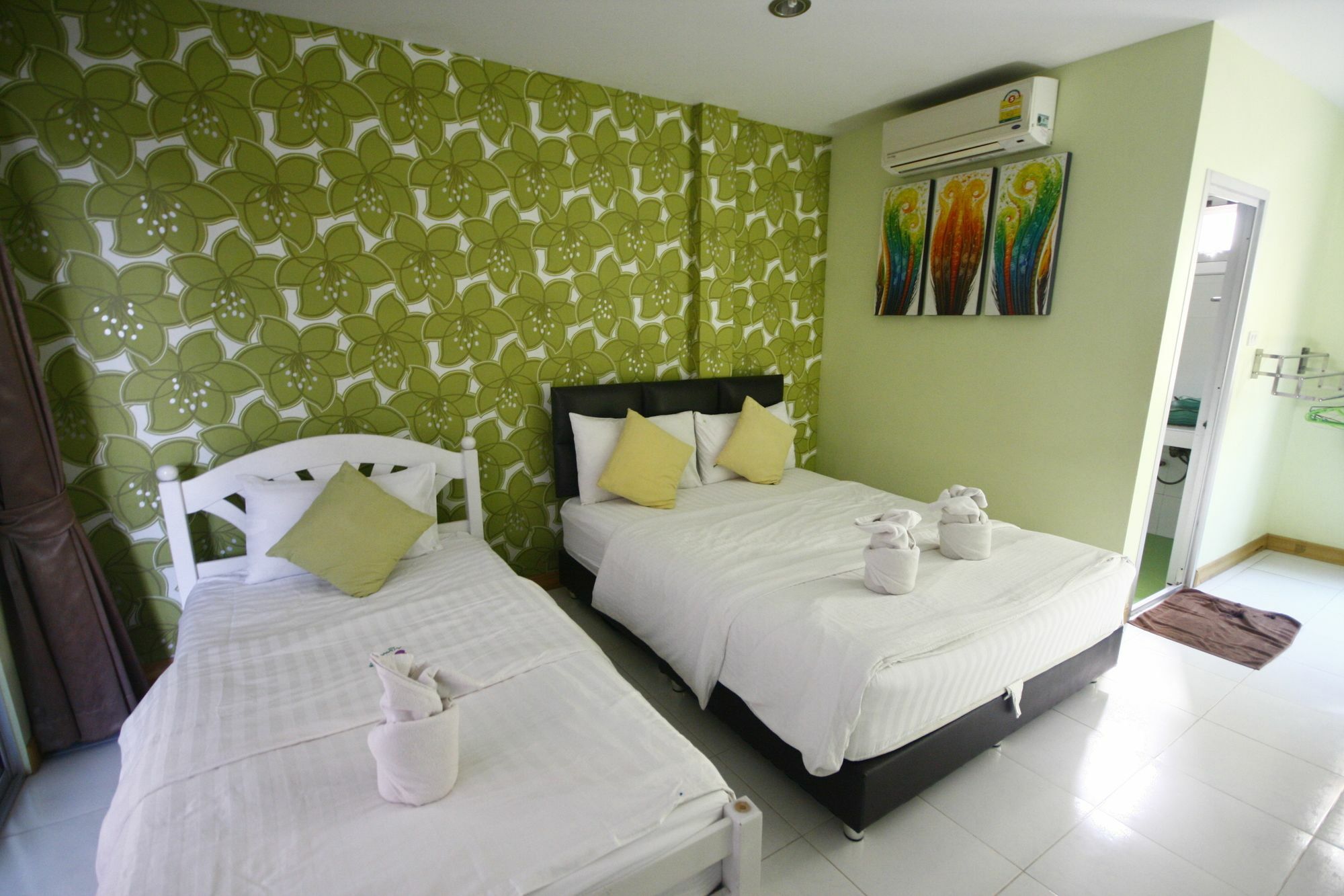 Tawaen Beach Resort Koh Larn Extérieur photo
