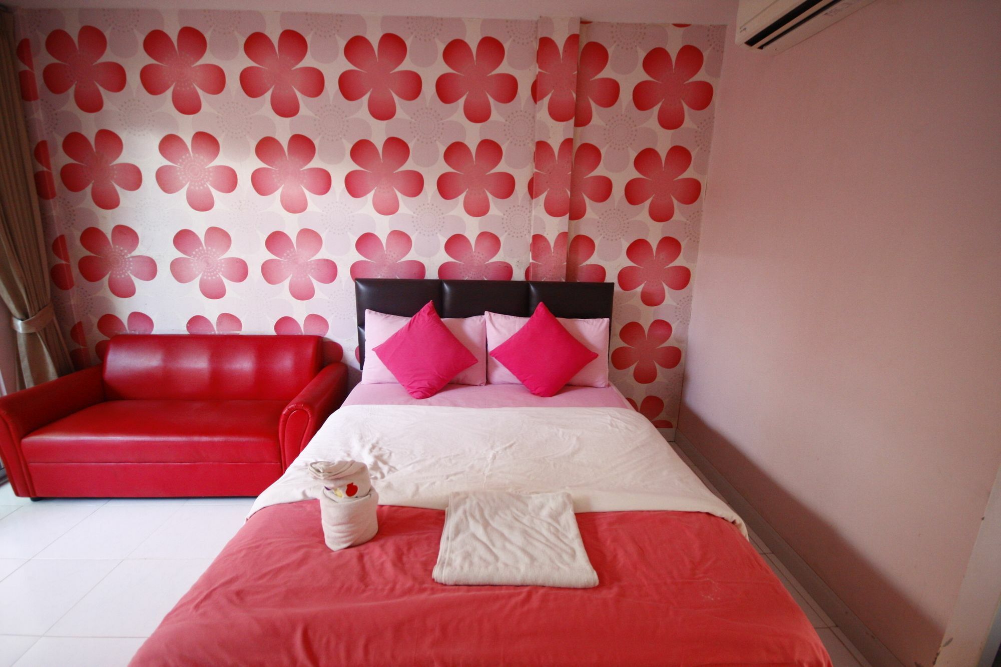 Tawaen Beach Resort Koh Larn Extérieur photo